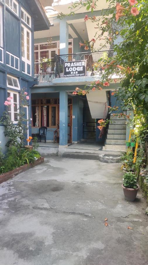 The Prasher Lodge Mall Road Manali Exterior foto